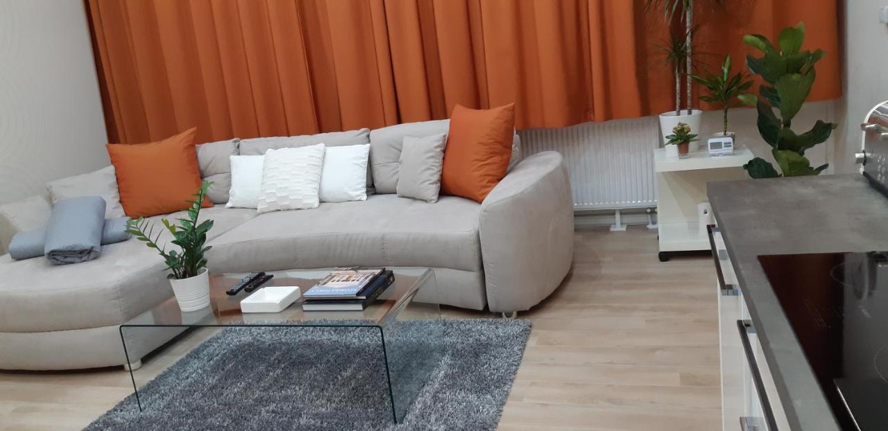 Appartement Modern, Quiet & Cozy In The Middle Of Downtown Near Danube At Fashion Street