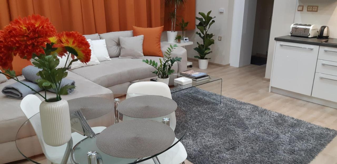 Appartement Modern, Quiet & Cozy In The Middle Of Downtown Near Danube At Fashion Street